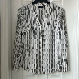 Apt. 9 Monochrome Zigzag Blouse